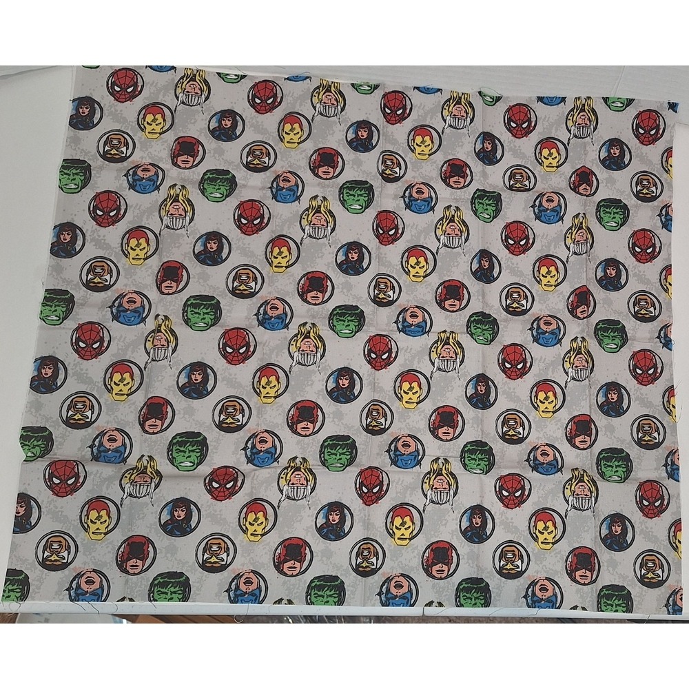 Lot Of 2 Fat Quarter Marvel Heroes Fabric - Picture 4 of 5